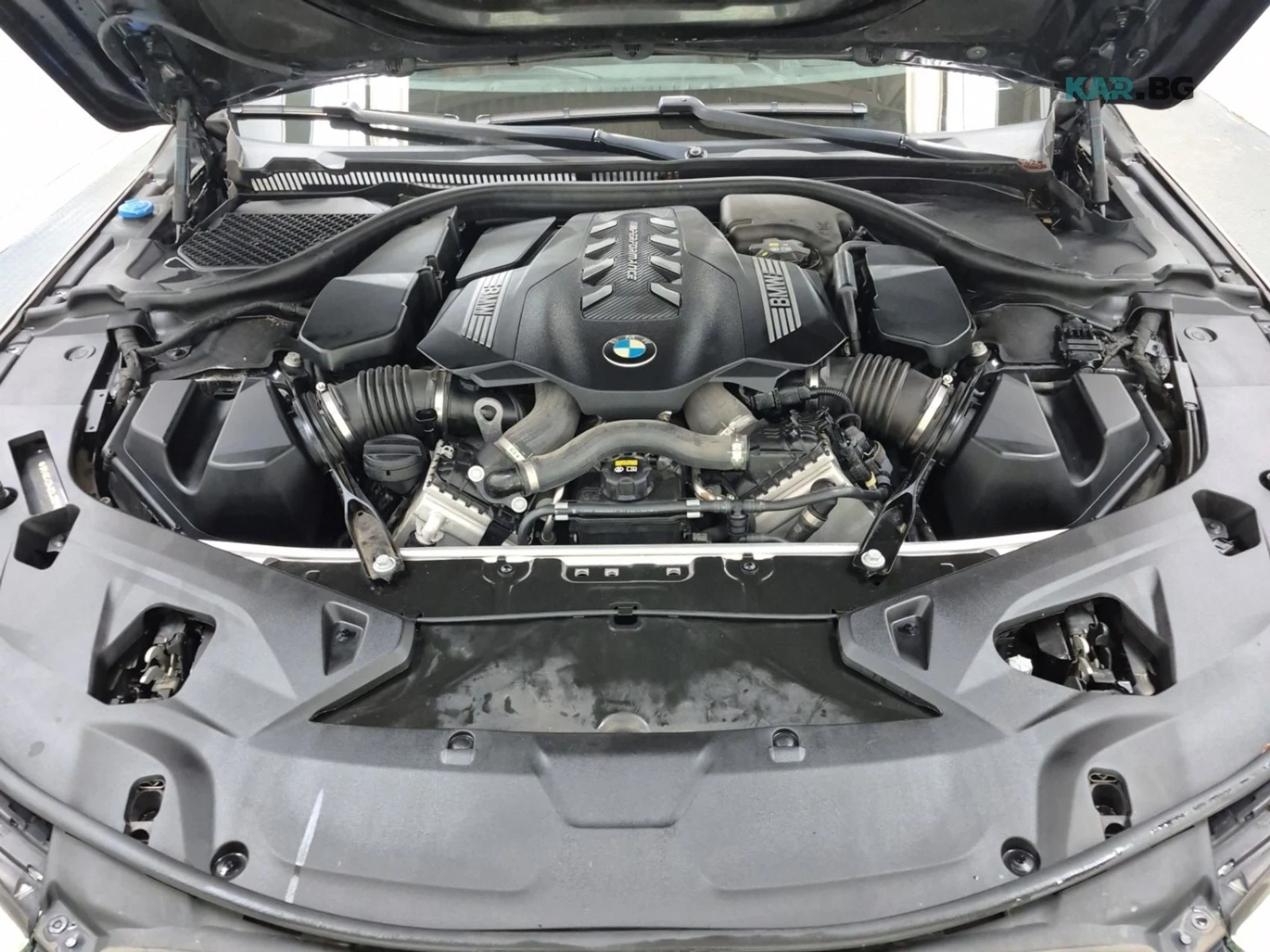 BMW 850 M850 * AвтоКредит* (ЦЕНА ДО БГ), снимка 9 - Автомобили и джипове - 54804522