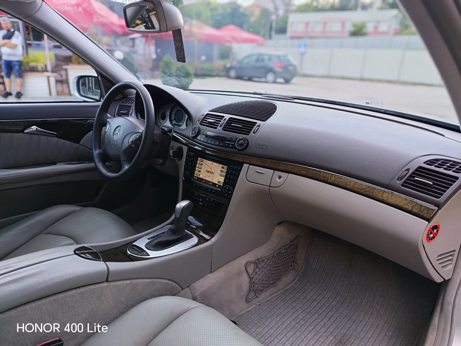 Mercedes-Benz E 270 CDI, снимка 11 - Автомобили и джипове - 55023823