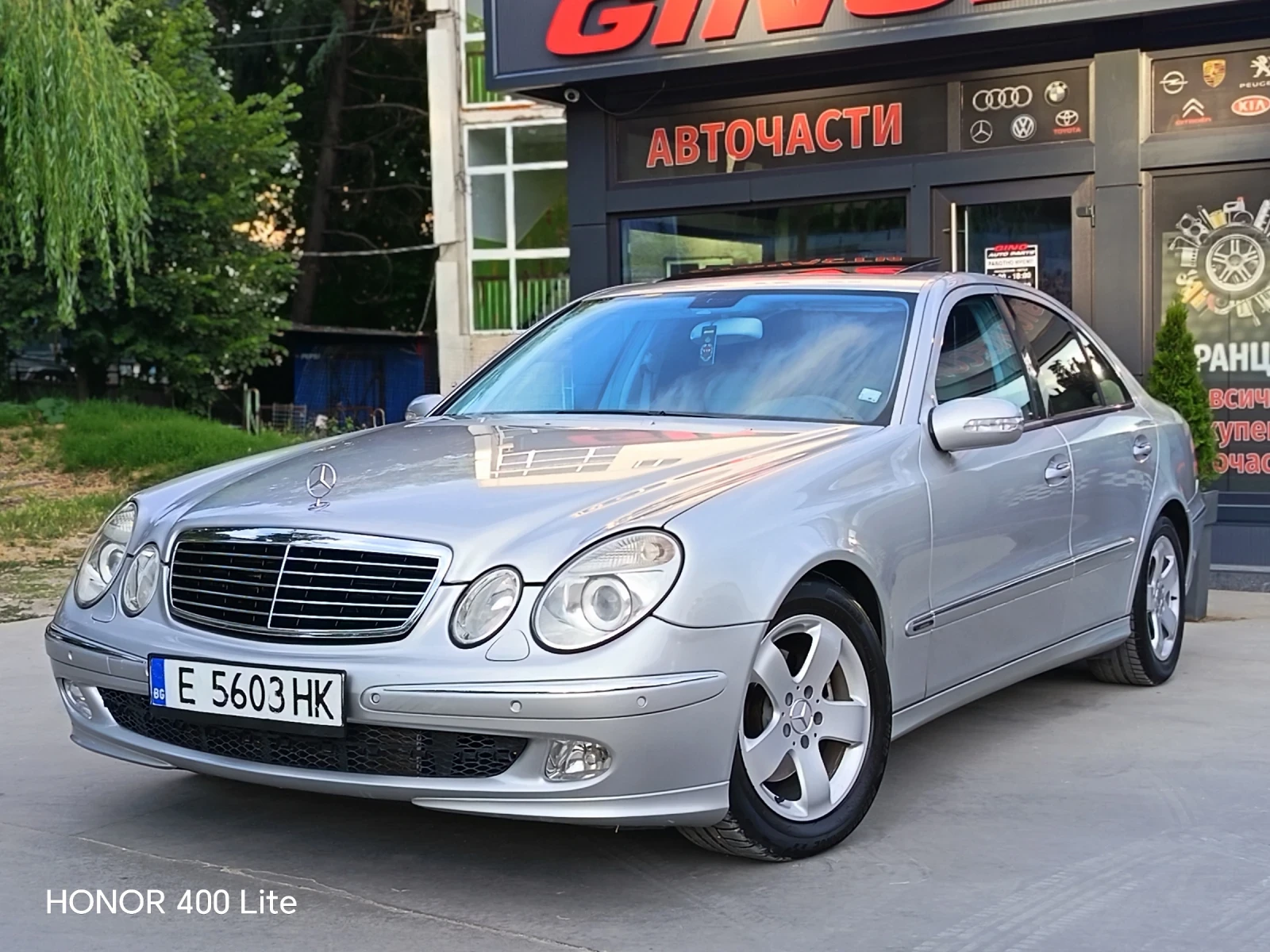Mercedes-Benz E 270 CDI, снимка 3 - Автомобили и джипове - 55023823