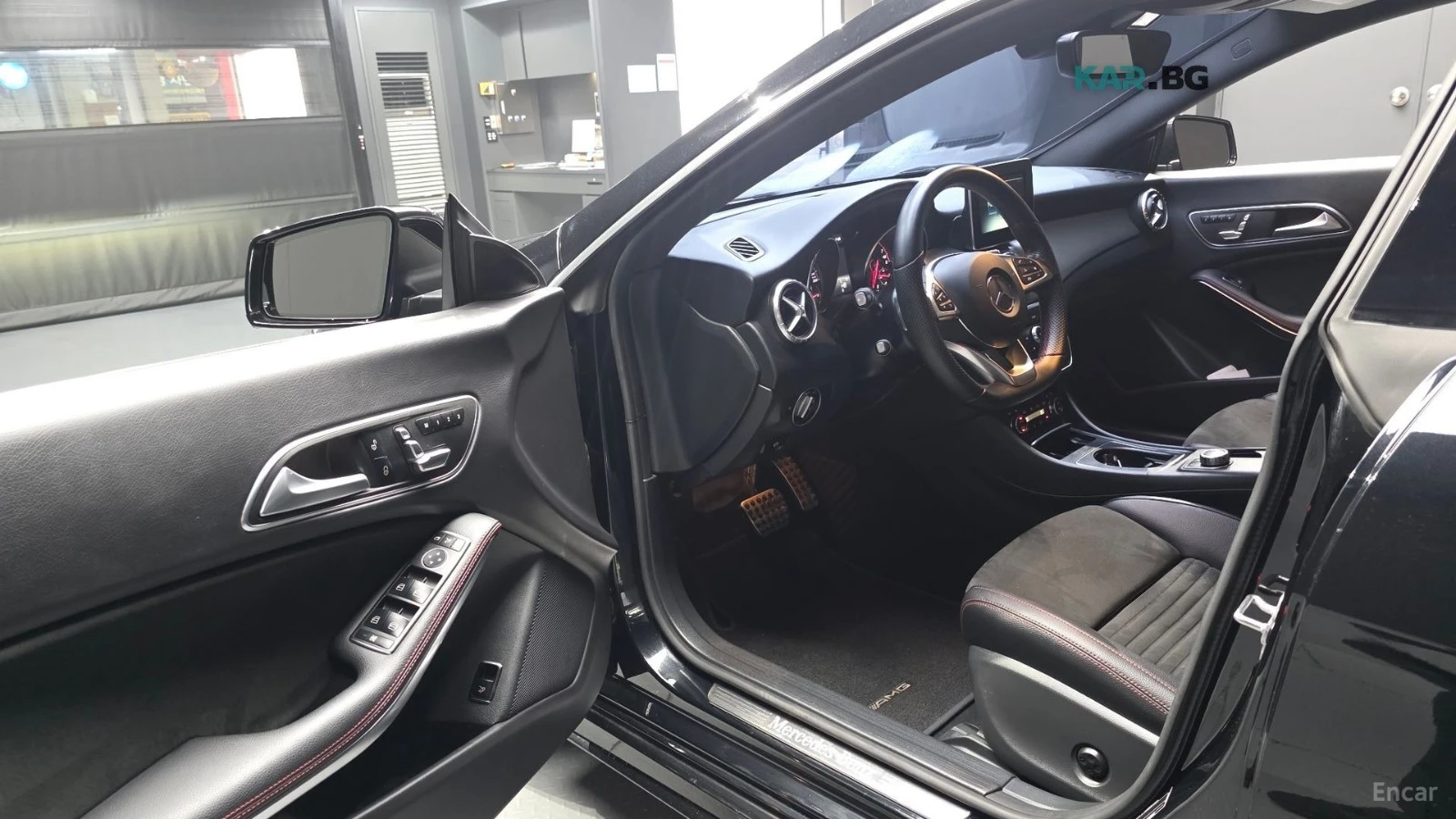 Mercedes-Benz CLA 220 AMG* КОЖА* ПОДГРЕВ* КАМЕРА, снимка 8 - Автомобили и джипове - 55735785