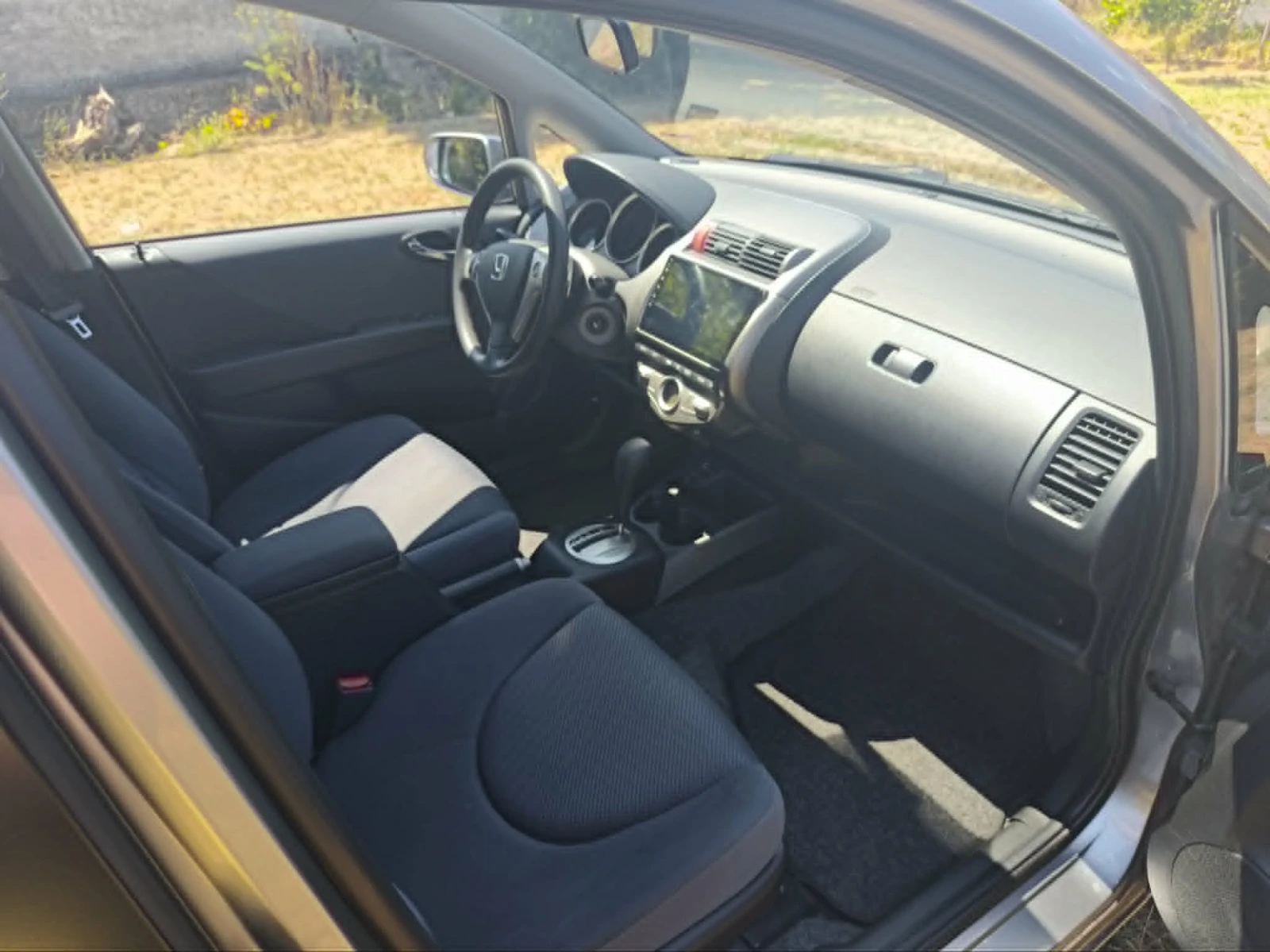Honda Jazz 1.4, снимка 9 - Автомобили и джипове - 56074236