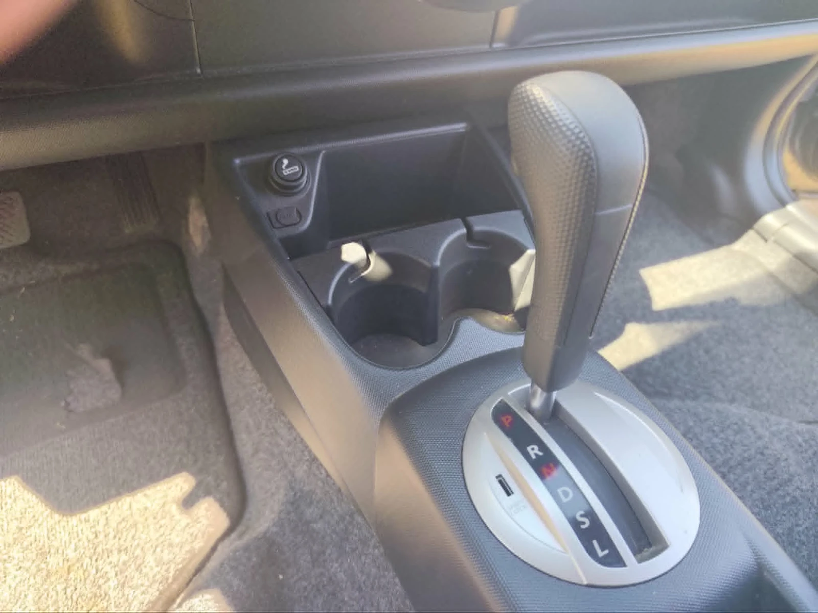 Honda Jazz 1.4, снимка 15 - Автомобили и джипове - 56074236