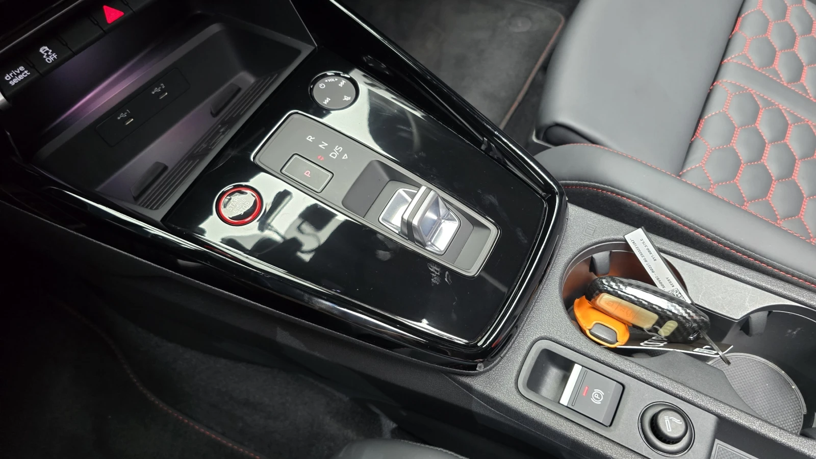 Audi Rs3 BLIND SPOT* HUD* ЛЮК* КРАЙНА ЦЕНА, снимка 9 - Автомобили и джипове - 56133739