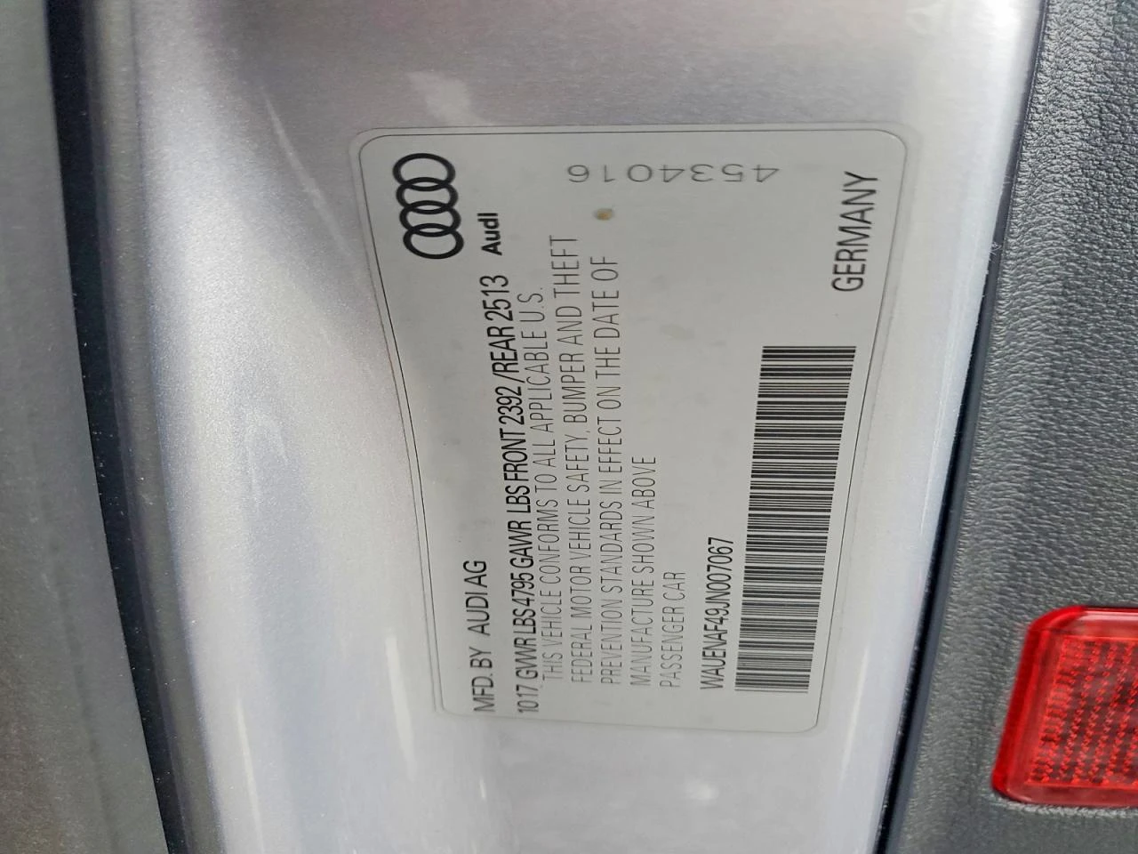 Audi A4 2.0l Premium Plus, снимка 12 - Автомобили и джипове - 56349650