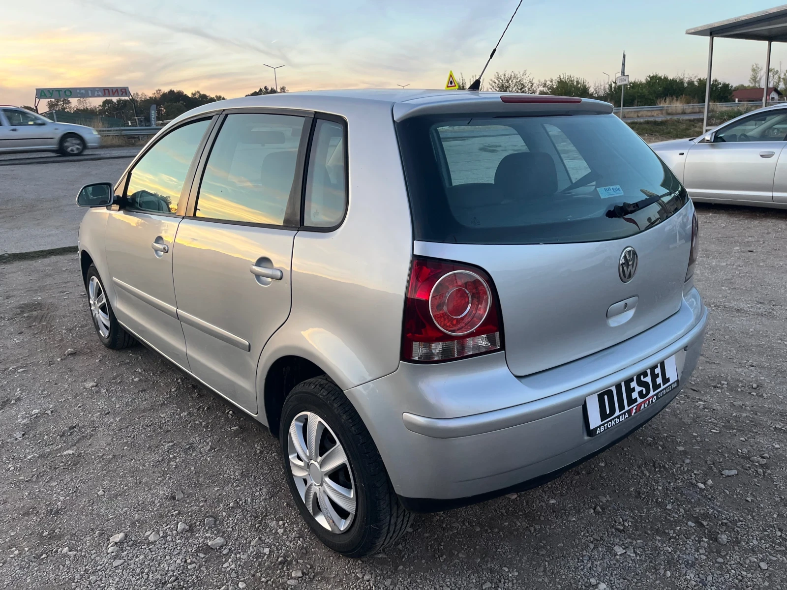 VW Polo 1.4TDI-75-ITALIA, снимка 11 - Автомобили и джипове - 56367865
