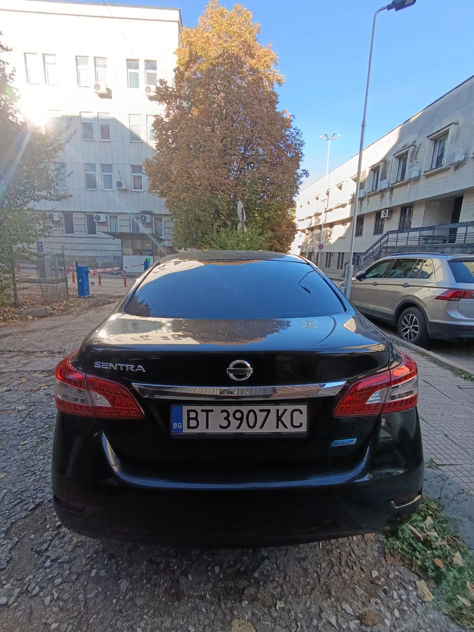 Nissan Sentra 1.8i, снимка 4 - Автомобили и джипове - 56645820
