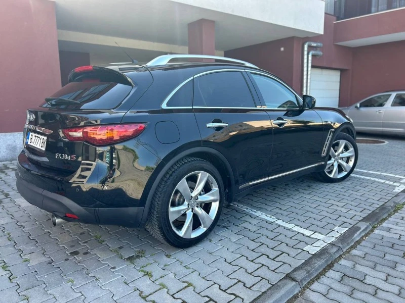 Infiniti Fx 30, снимка 4 - Автомобили и джипове - 47215693