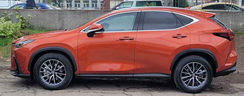 Lexus NX 450 Executive PHEV AWD, снимка 7 - Автомобили и джипове - 47466807