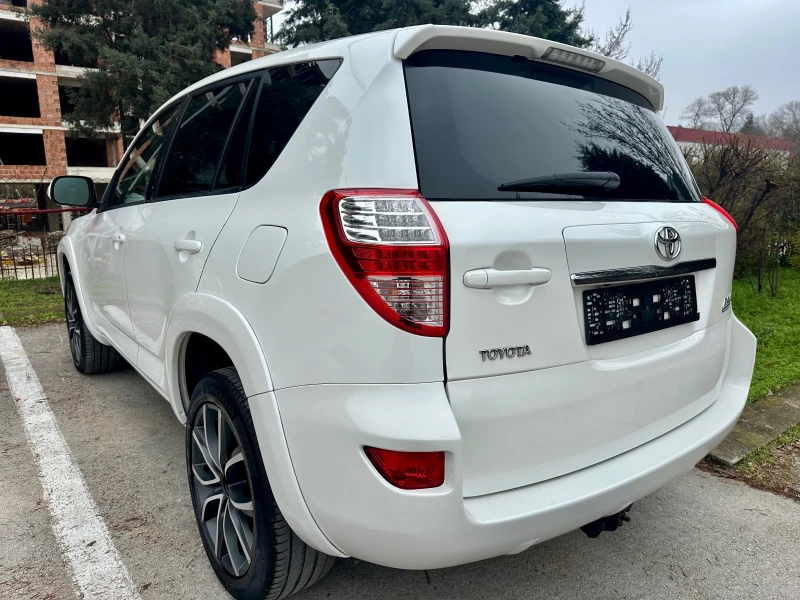 Toyota Rav4 2.2 D FACELIFT, снимка 5 - Автомобили и джипове - 52883722