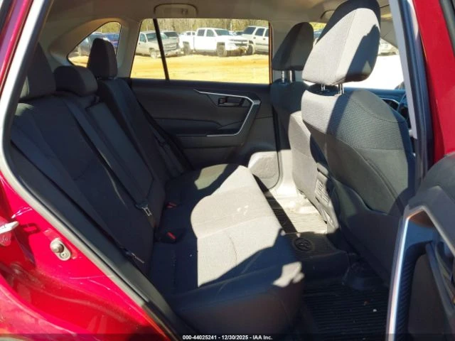 Toyota Rav4 LE, снимка 13 - Автомобили и джипове - 53473575