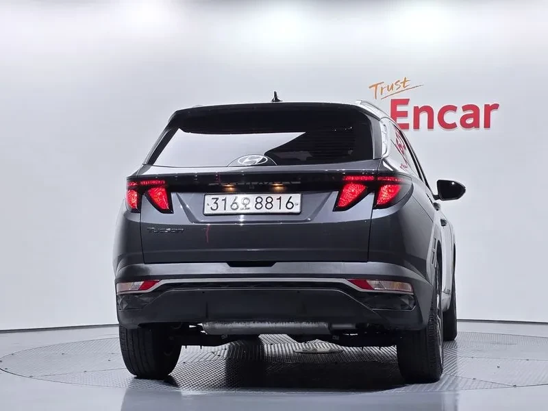 Hyundai Tucson 1.6 Hybrid - САМО 30% АВАНС, снимка 4 - Автомобили и джипове - 55991563