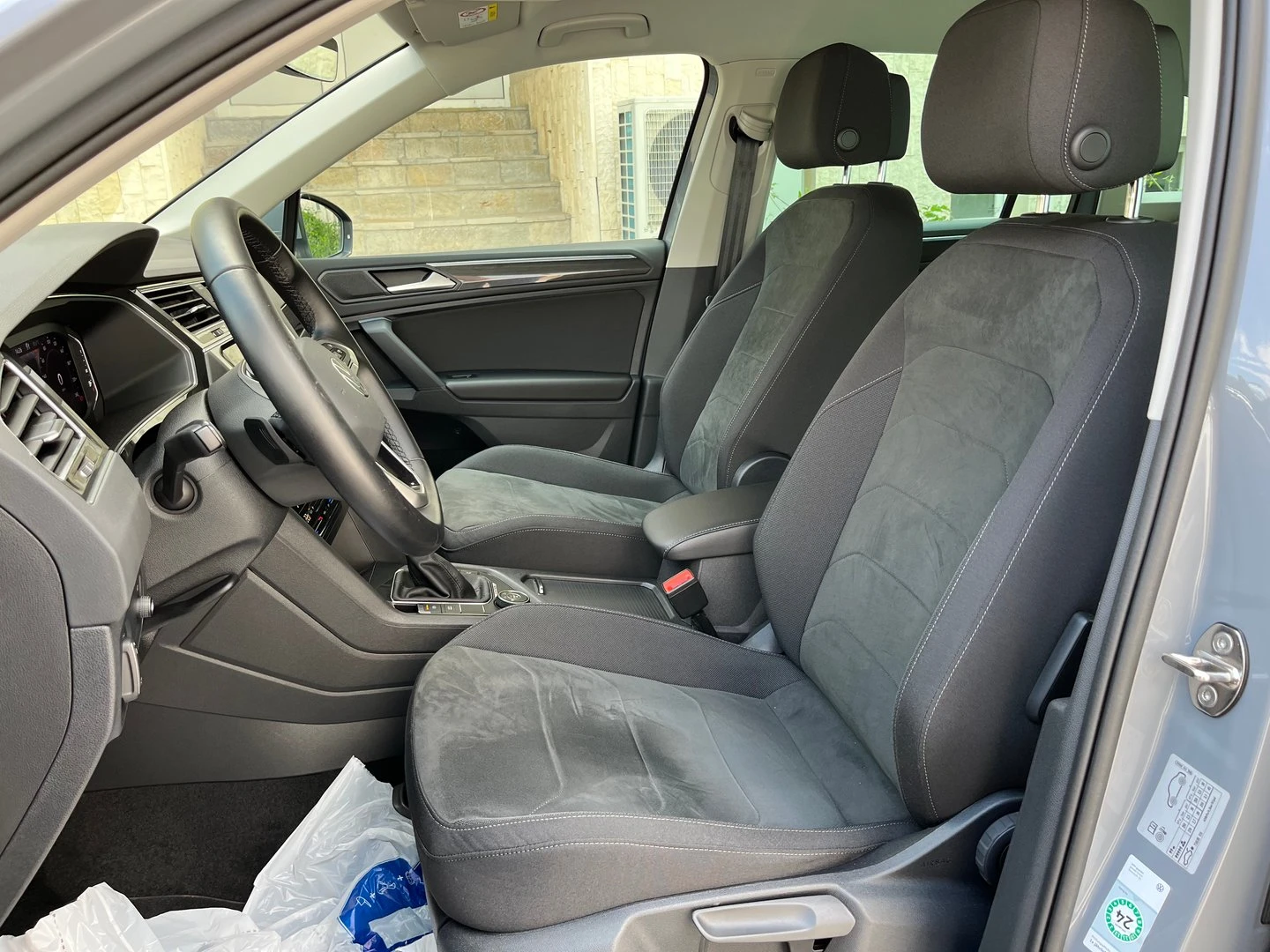 VW Tiguan Elegance 2.0 TDI SCR 4MOTION DSG - изображение 5