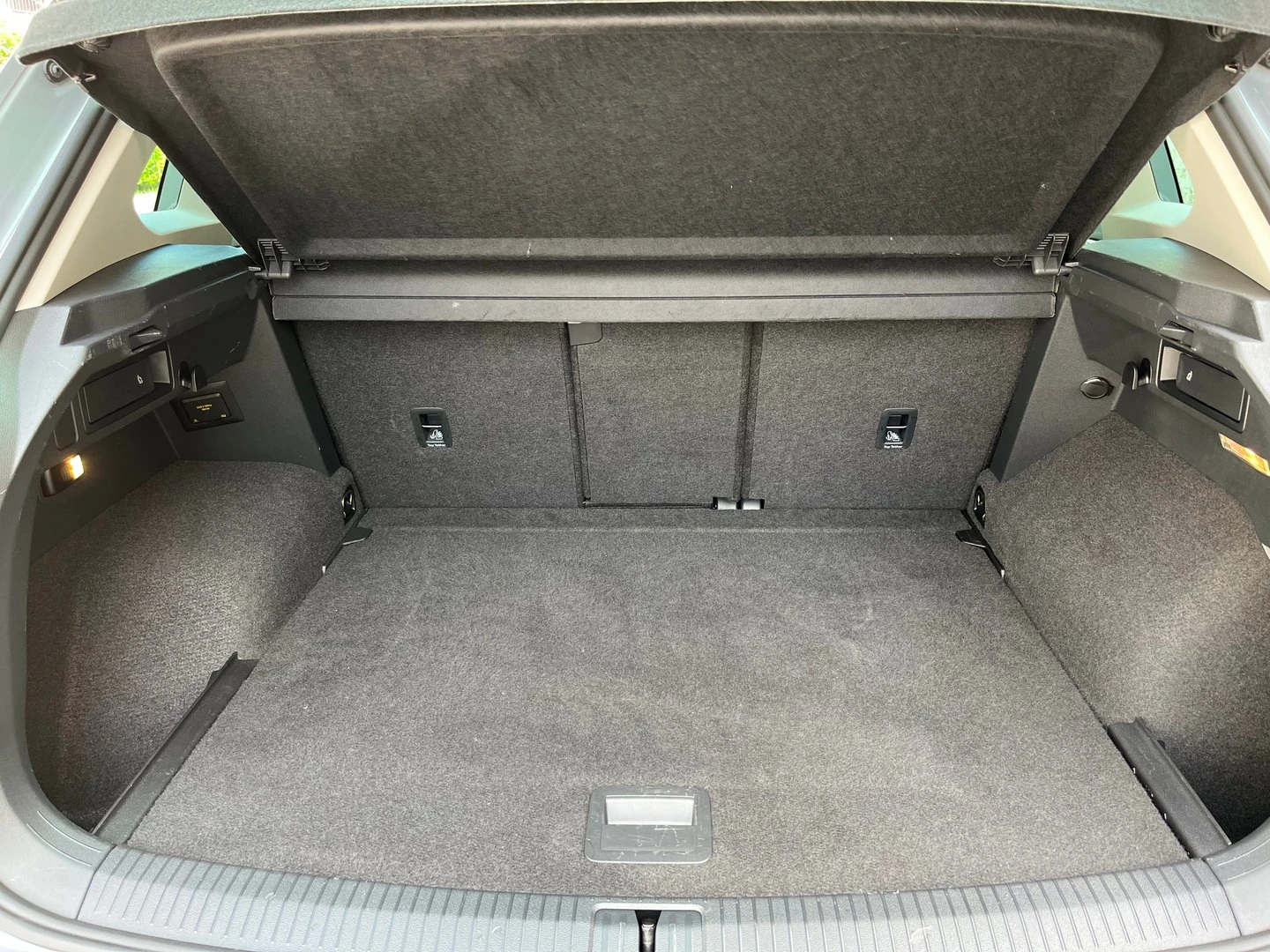 VW Tiguan Elegance 2.0 TDI SCR 4MOTION DSG - изображение 4
