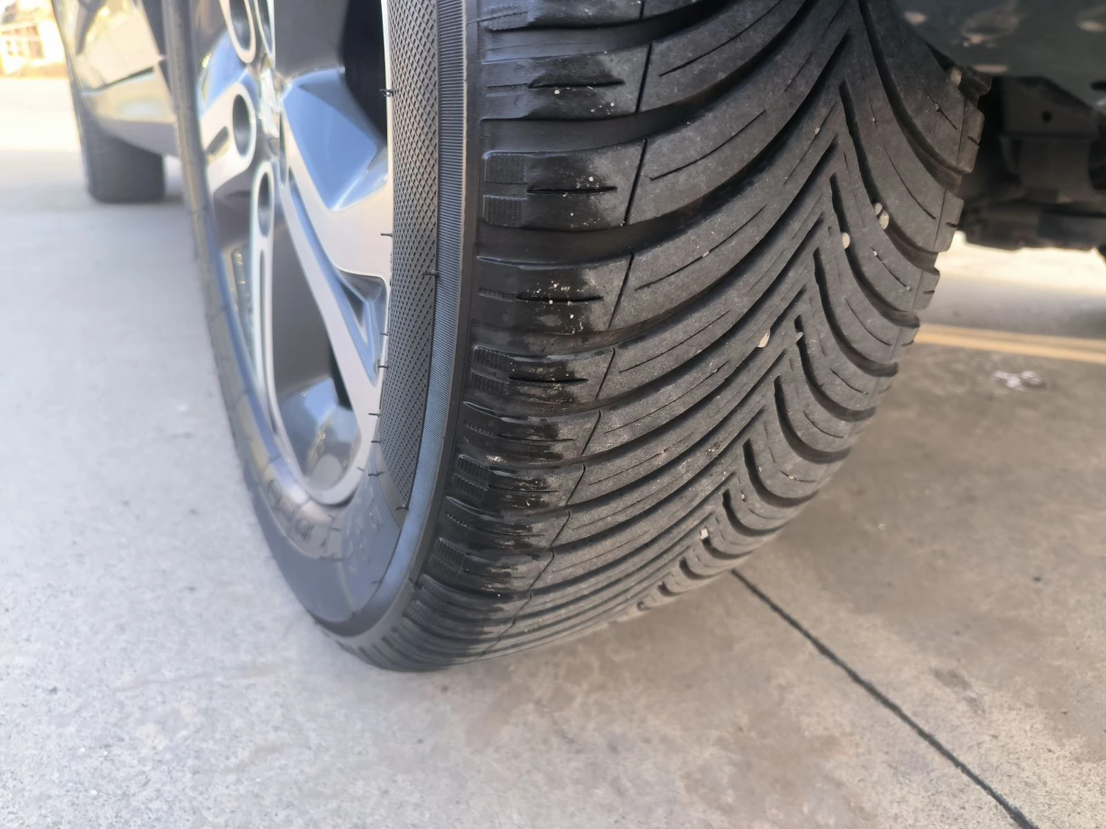 Suzuki Vitara 4x4-1.6d-Navi-Kamera-Keyless-Euro-6B - изображение 8