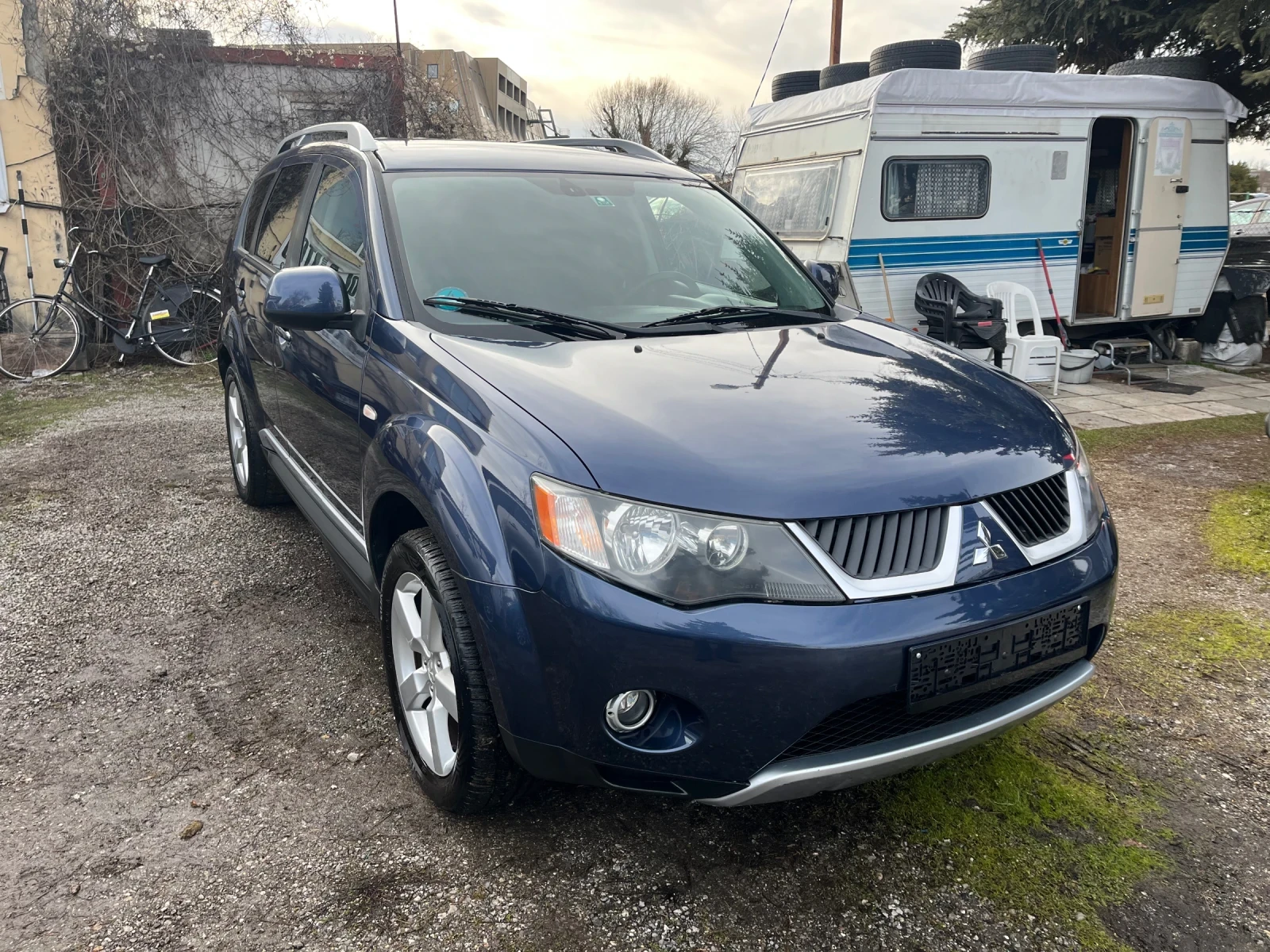 Mitsubishi Outlander 2.4 4х4 - изображение 2
