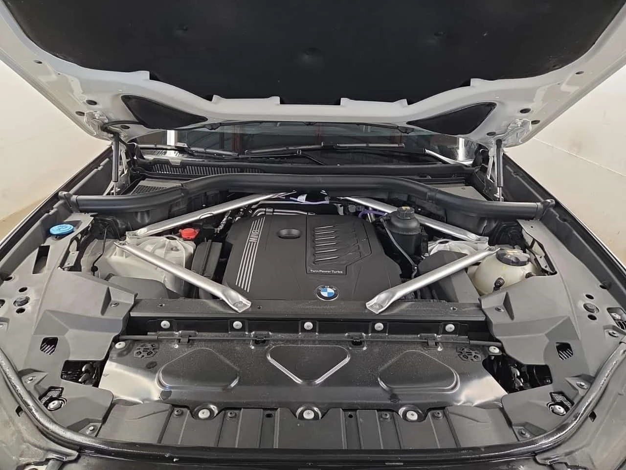 BMW X5 * xDrive40i * ПОДГРЕВИ * 360 * PANO * CARFAX, снимка 16 - Автомобили и джипове - 54497091