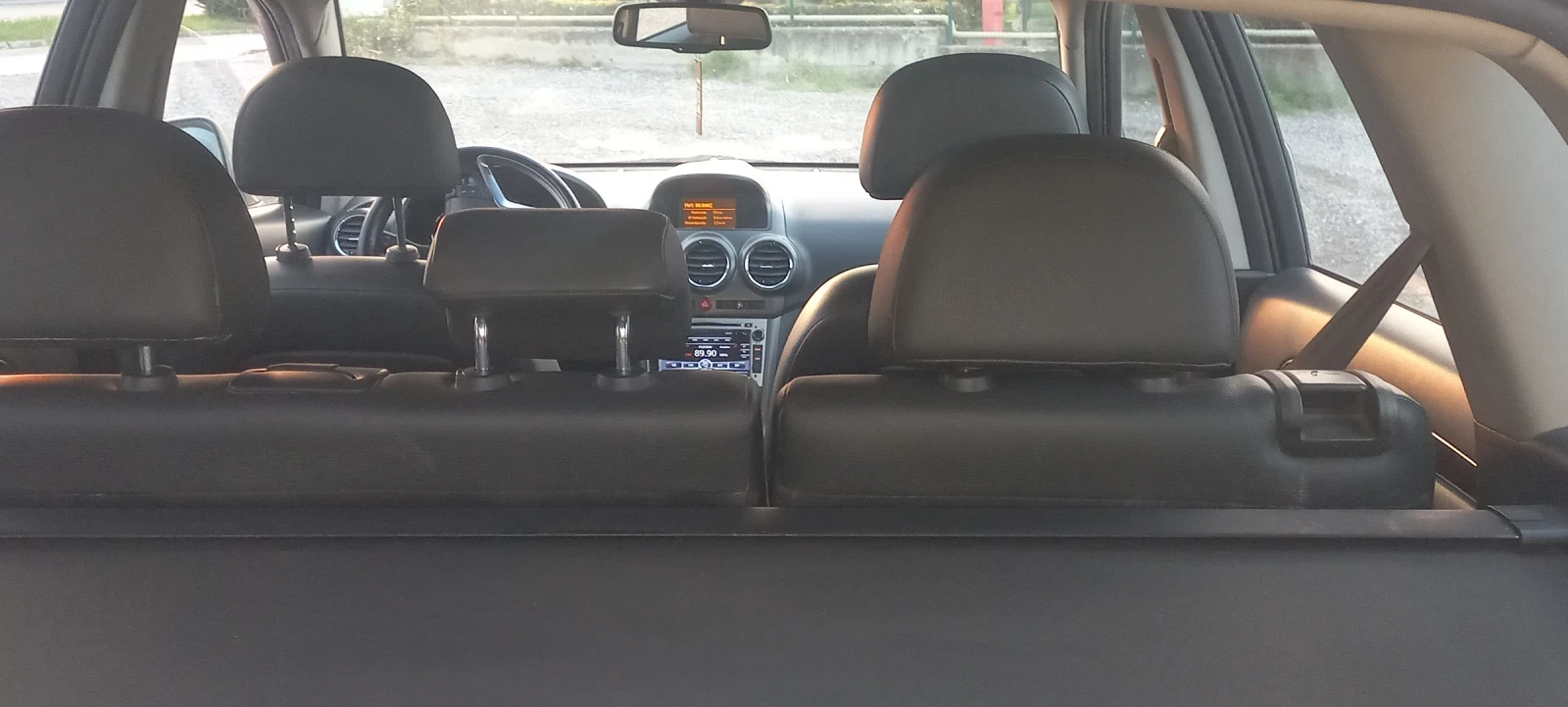 Opel Antara 2.0Dci, снимка 11 - Автомобили и джипове - 54811047