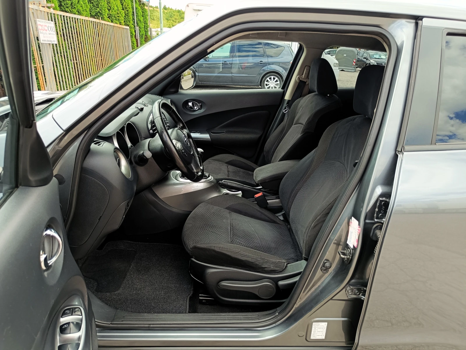 Nissan Juke 1.5 DCi* NAVI* КАМЕРА* ОБСЛУЖЕН* , снимка 9 - Автомобили и джипове - 55274476
