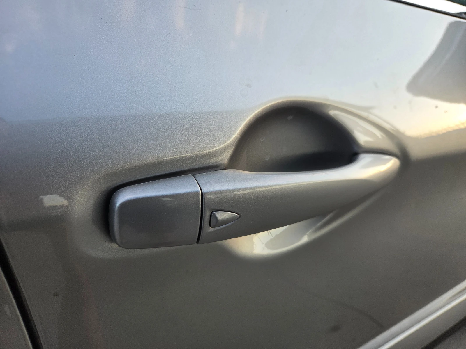 Nissan Qashqai 1.6 DCI* 4x4* 360-Kamera* * PARK ASSIST* NAVI* , снимка 9 - Автомобили и джипове - 55306899