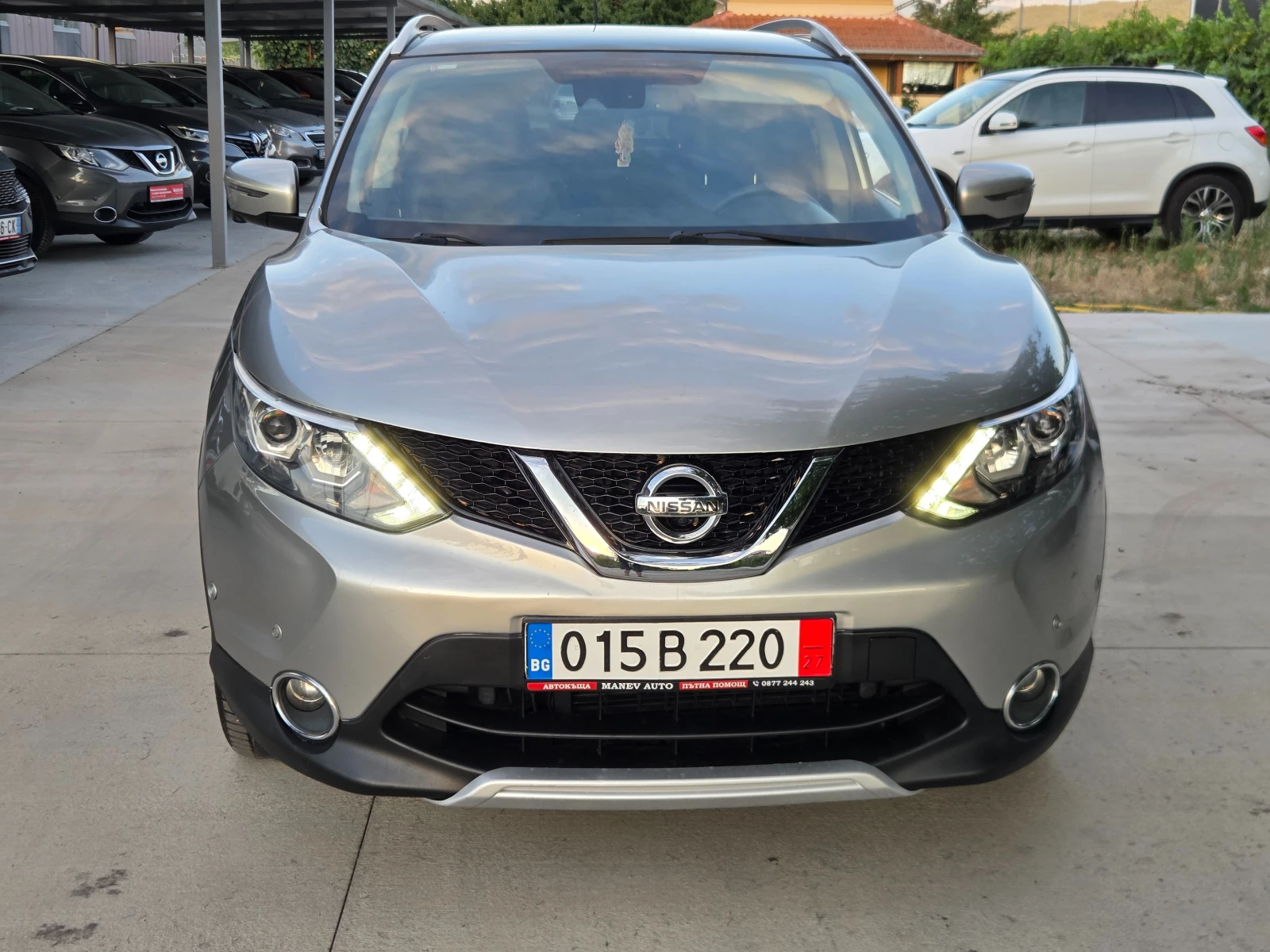 Nissan Qashqai 1.6 DCI* 4x4* 360-Kamera* * PARK ASSIST* NAVI* , снимка 3 - Автомобили и джипове - 55306899