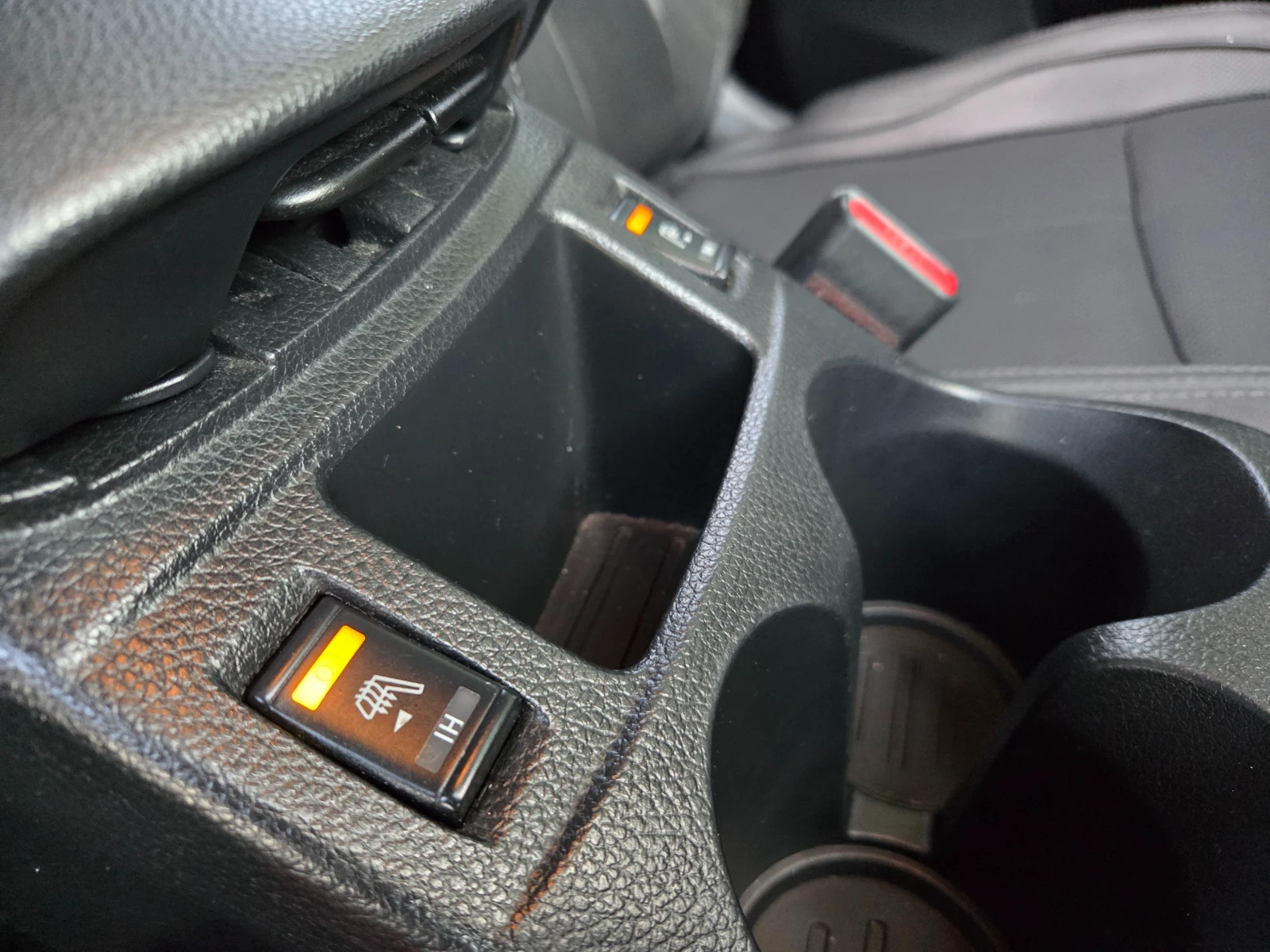 Nissan Qashqai 1.6 DCI* 4x4* 360-Kamera* * PARK ASSIST* NAVI* , снимка 13 - Автомобили и джипове - 55306899