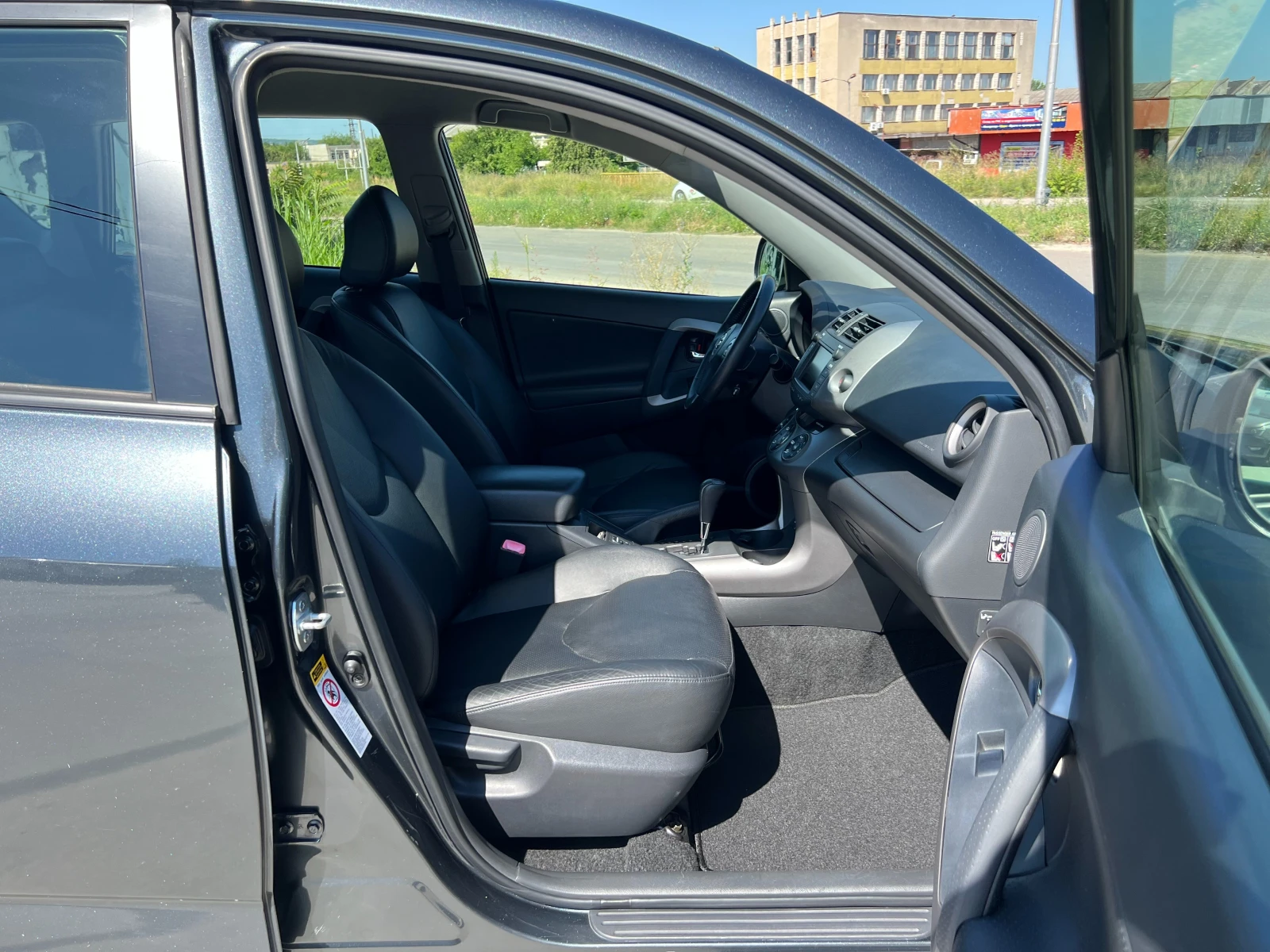Toyota Rav4 2.0i-152кс-БЕЗ АНАЛОГ НА ПАЗАРА! УНИКАТ! FULL!, снимка 11 - Автомобили и джипове - 55463728
