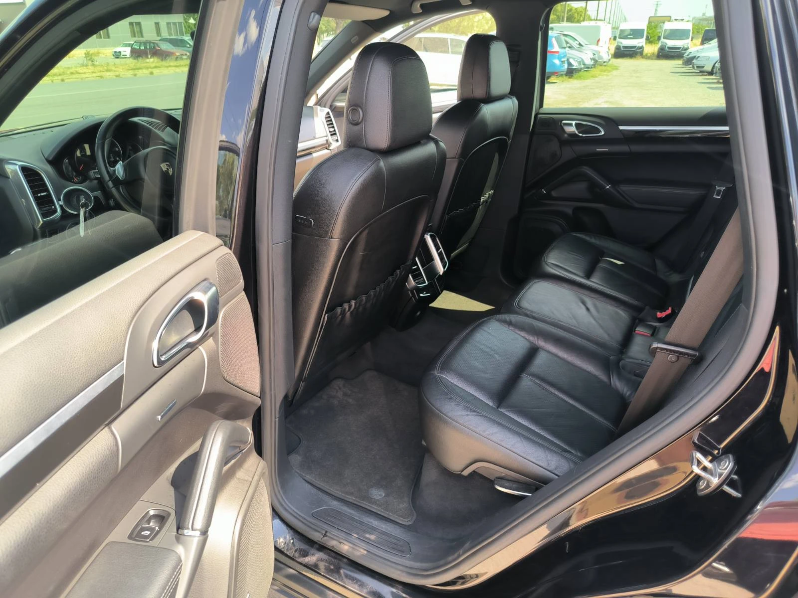 Porsche Cayenne 3.0d-Navi-Automat-Euro-5A, снимка 16 - Автомобили и джипове - 55559943