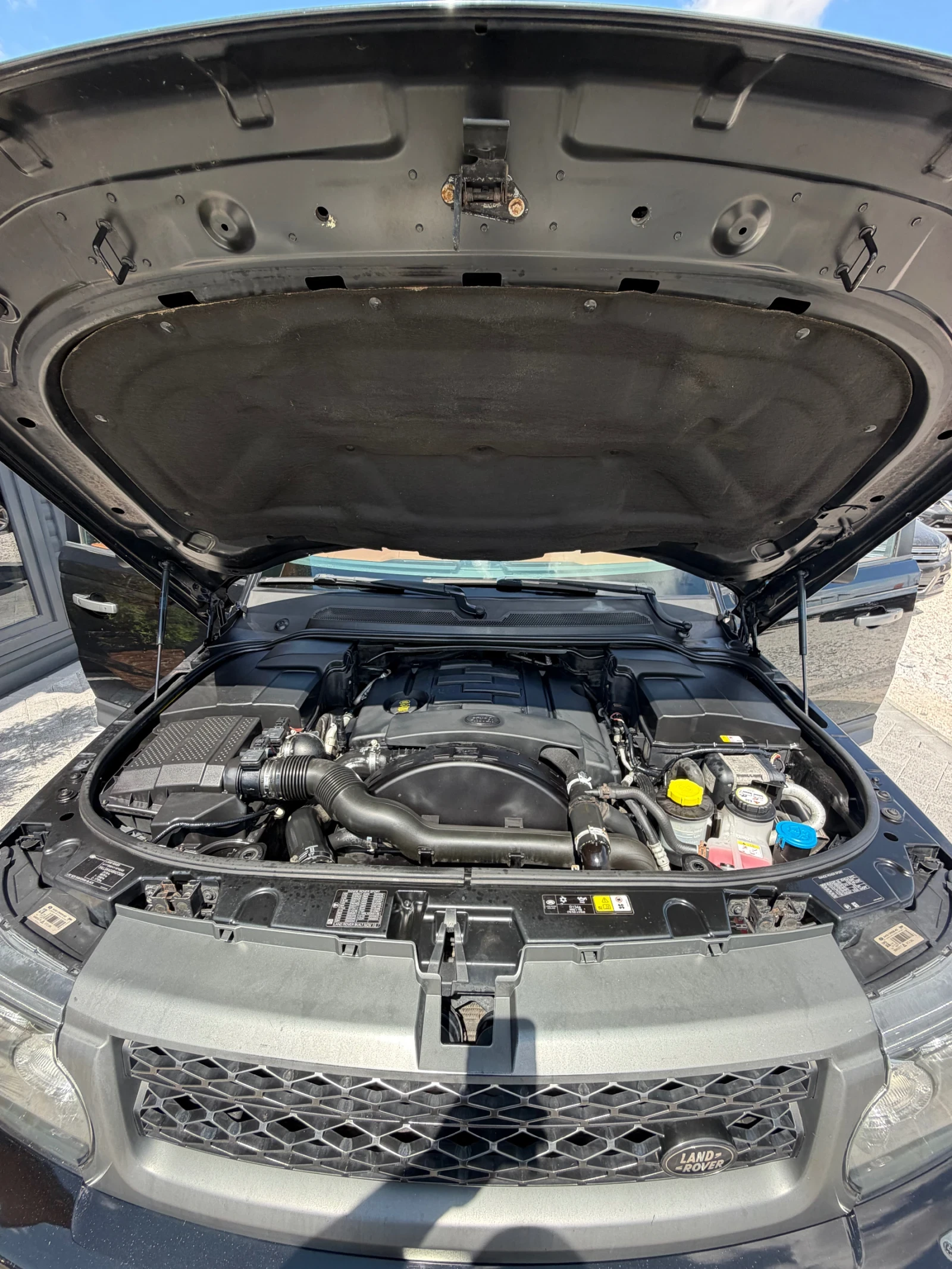 Land Rover Range Rover Sport Нов внос от Белгия безупречна!, снимка 9 - Автомобили и джипове - 55673816