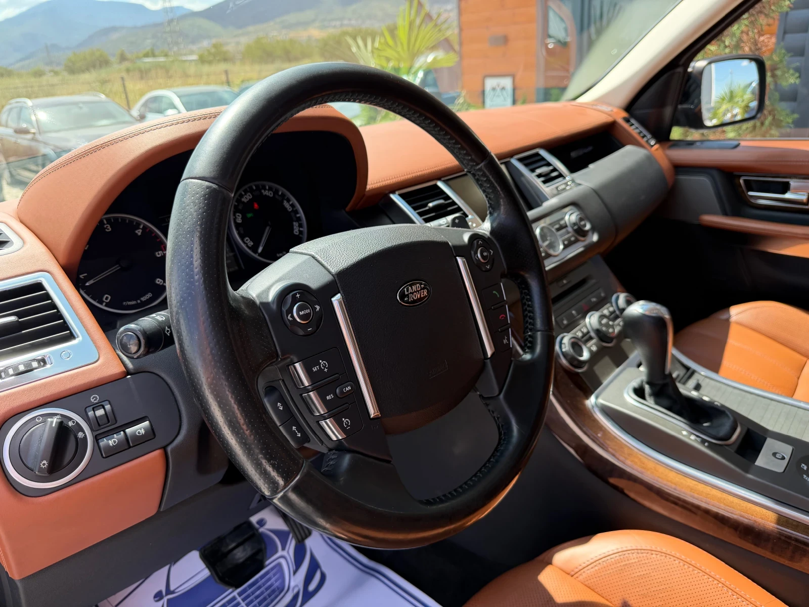 Land Rover Range Rover Sport Нов внос от Белгия безупречна!, снимка 10 - Автомобили и джипове - 55673816
