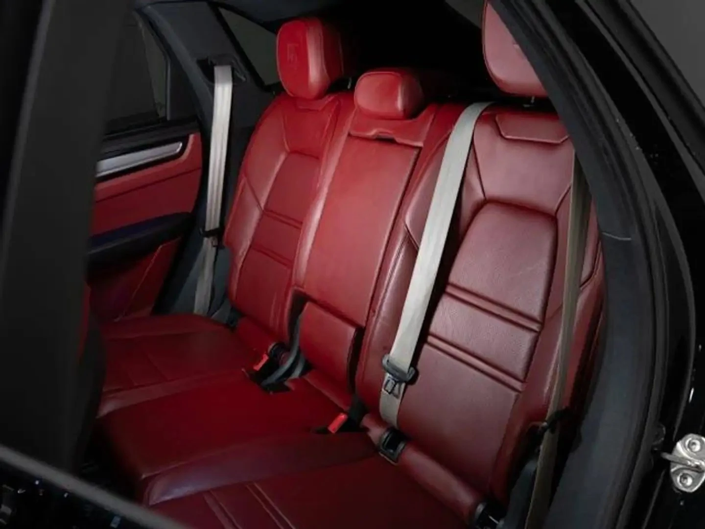 Porsche Cayenne Platinum Edition Premium+ ЦЕНА ДО БГ АВТОКРЕДИТ, снимка 16 - Автомобили и джипове - 55901482