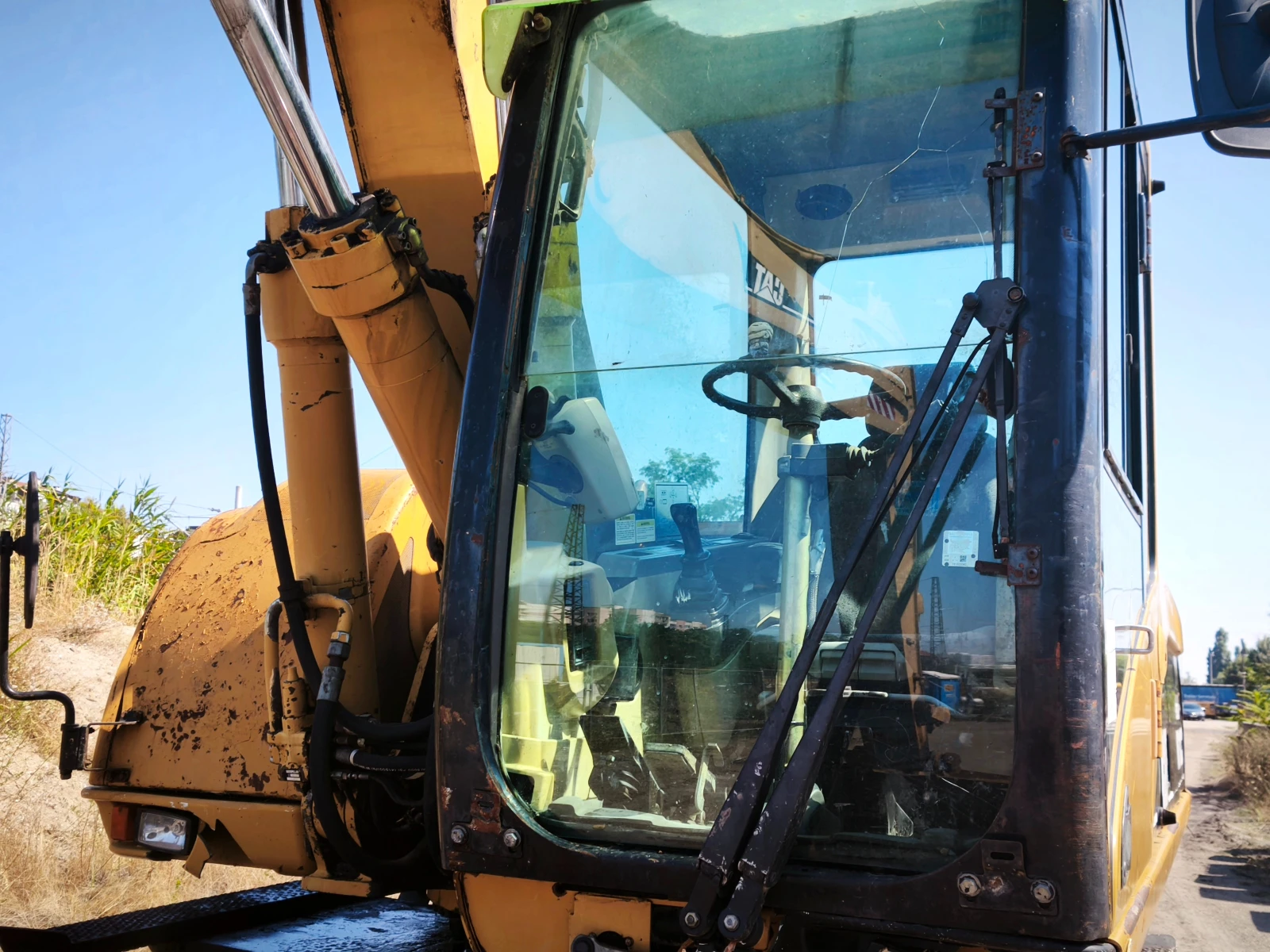 Багер Cat M318C, снимка 7 - Индустриална техника - 55558799
