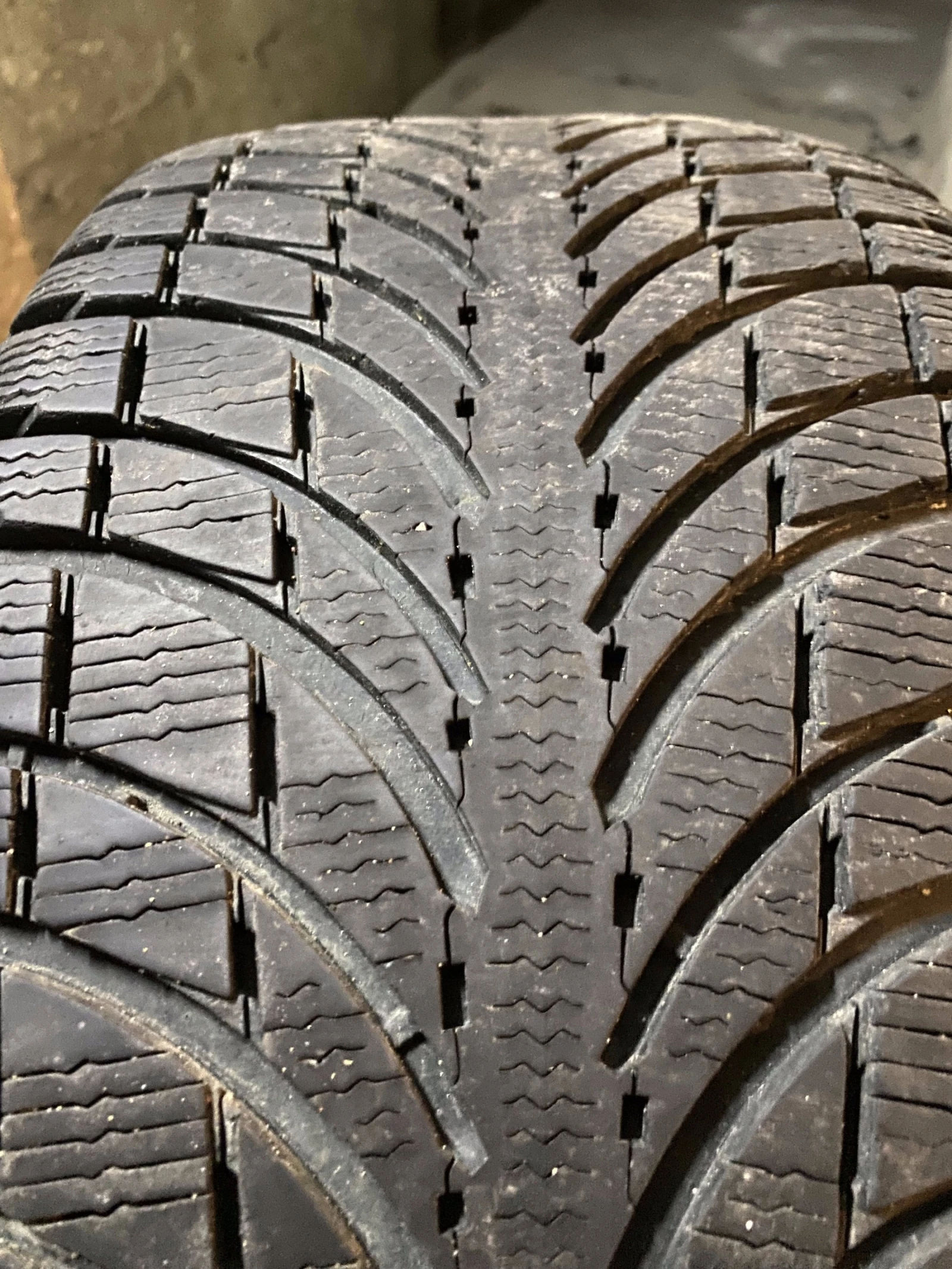 ���� 235/55R18 | Mobile.bg � ����������� 7