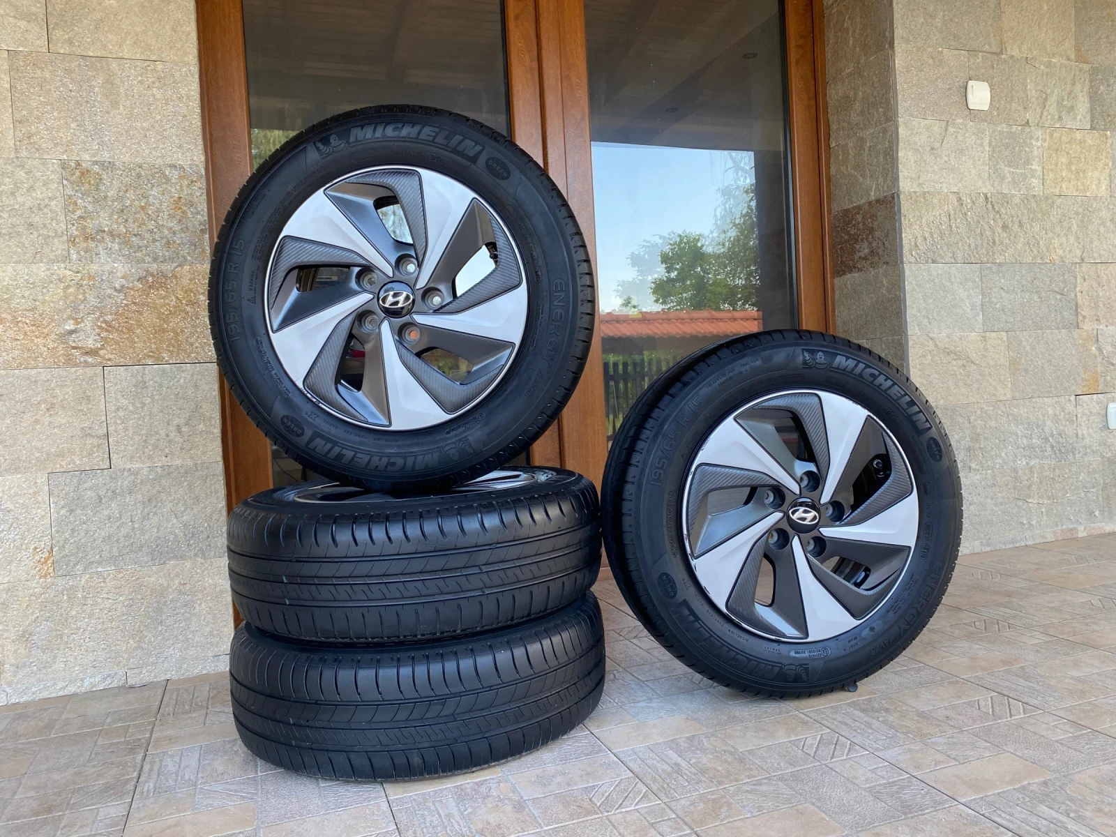 Гуми с джанти Michelin 195/65R15