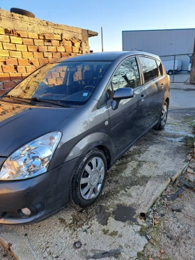 Toyota Corolla verso 2.2D4D, снимка 3
