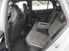 VW ID.4 GTX SPORT SEATS/PANO/360Cam/Keyless/ПОДГРЕВ/МАСАЖ, снимка 15