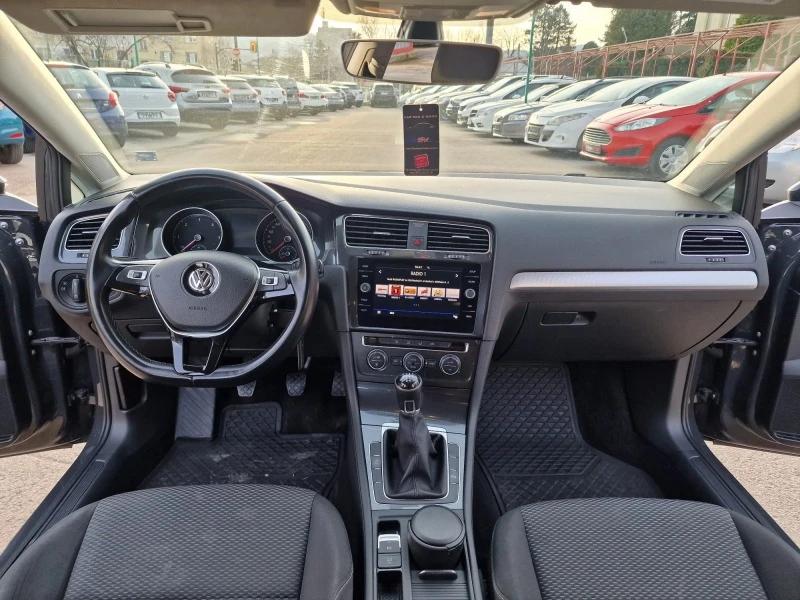 VW Golf 1.6TDI, снимка 9 - Автомобили и джипове - 43623129