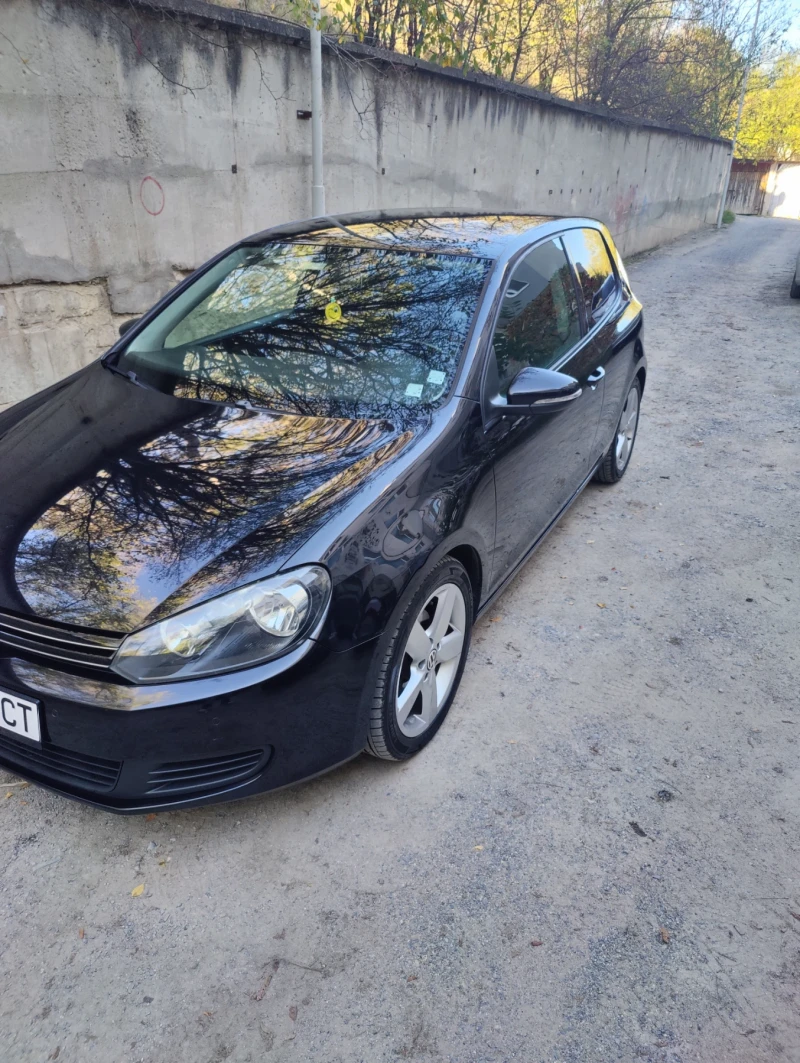 VW Golf 1.6 TDI, снимка 7 - Автомобили и джипове - 47651563