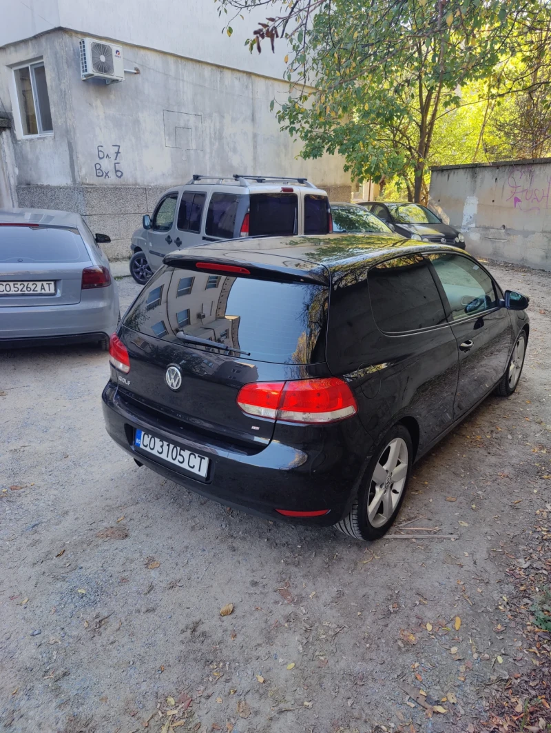 VW Golf 1.6 TDI, снимка 13 - Автомобили и джипове - 47651563