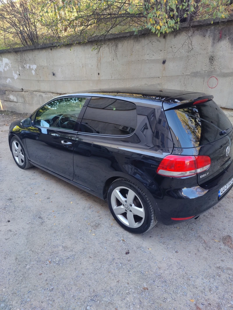 VW Golf 1.6 TDI, снимка 1 - Автомобили и джипове - 47651563