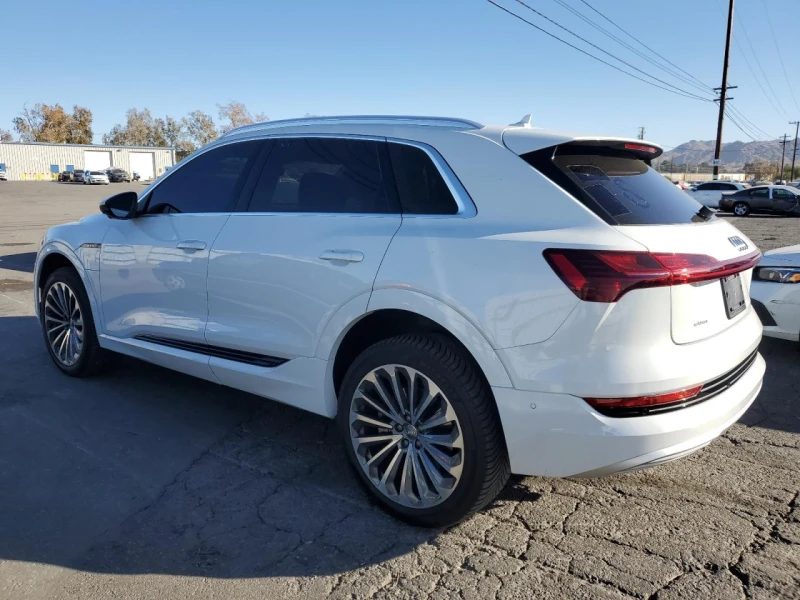 Audi E-Tron PRESTIGE* Bose* подгрев* обдухване, снимка 4 - Автомобили и джипове - 48473908