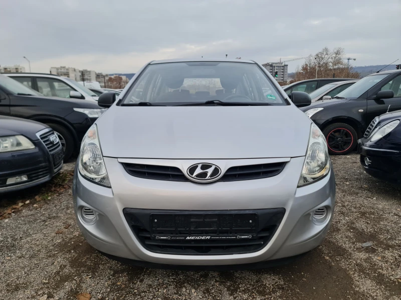 Hyundai I20 УНИКАТ, снимка 2 - Автомобили и джипове - 48695788