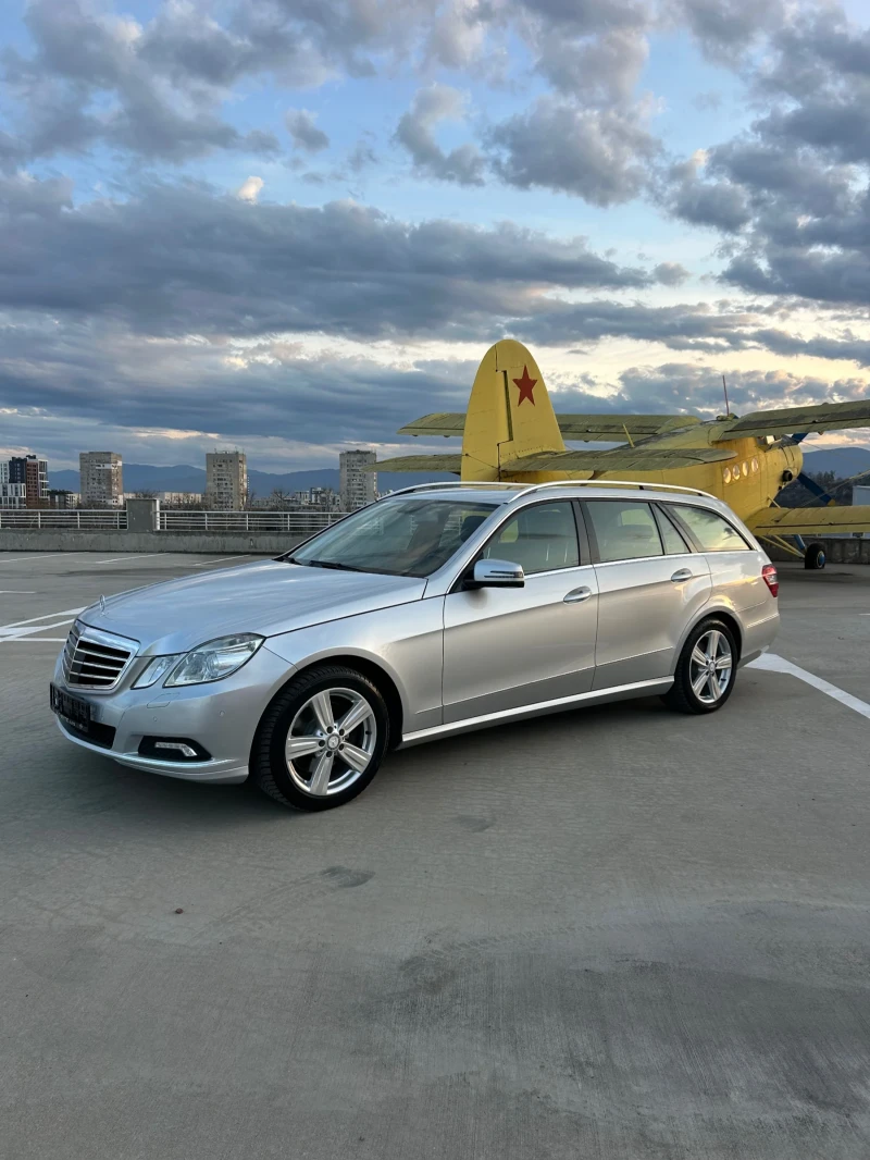 Mercedes-Benz E 350 SWISS // БЕНЗИН // 4MATIC // ДИСТРОНИК, снимка 7 - Автомобили и джипове - 48922841