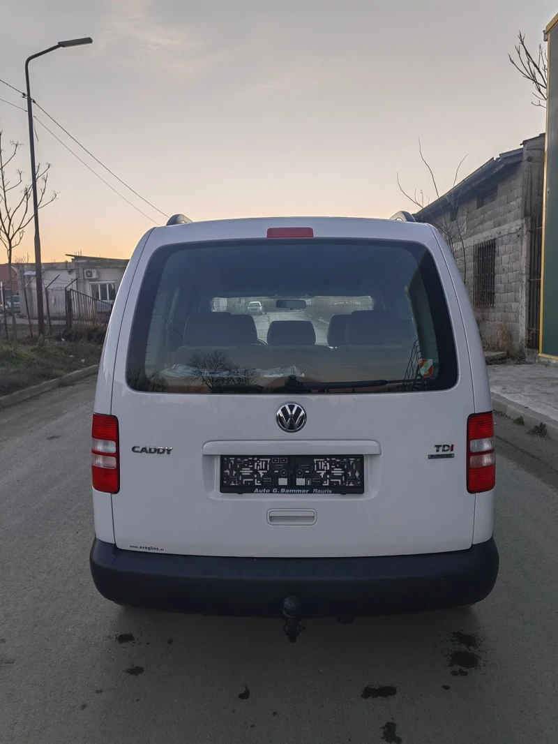 VW Caddy Trendline 1.6TDI 102кс, снимка 6 - Автомобили и джипове - 49420658