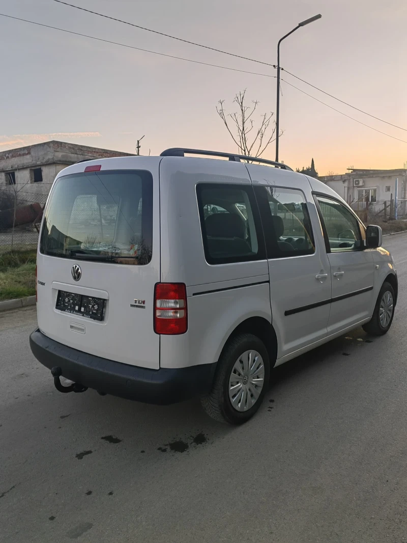 VW Caddy Trendline 1.6TDI 102кс, снимка 7 - Автомобили и джипове - 49420658