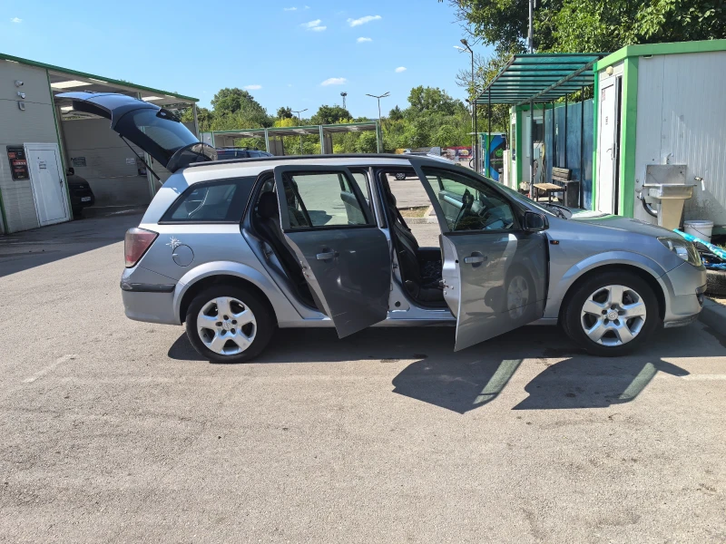 Opel Astra H, снимка 2 - Автомобили и джипове - 51658722