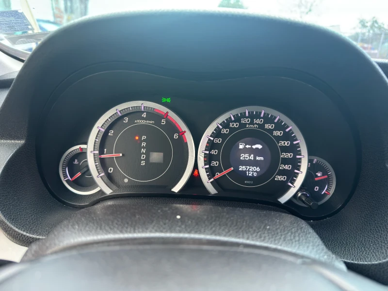 Honda Accord EXECUTIVE, снимка 17 - Автомобили и джипове - 52484910