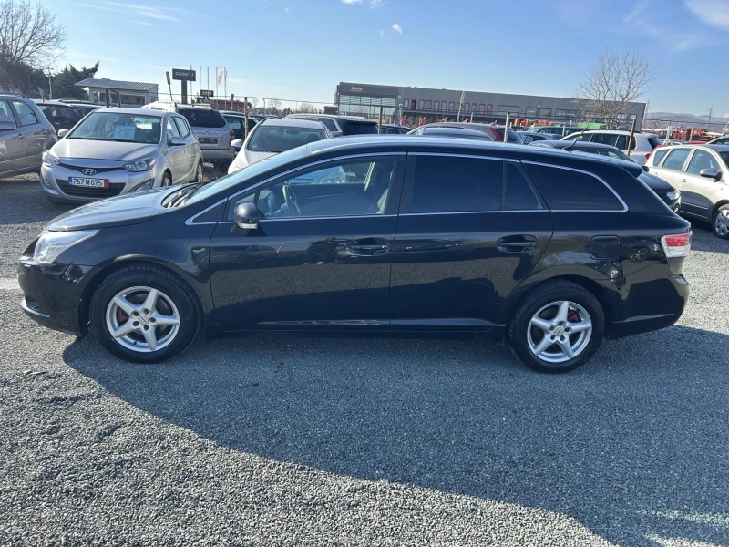 Toyota Avensis Бензин, снимка 8 - Автомобили и джипове - 52391647