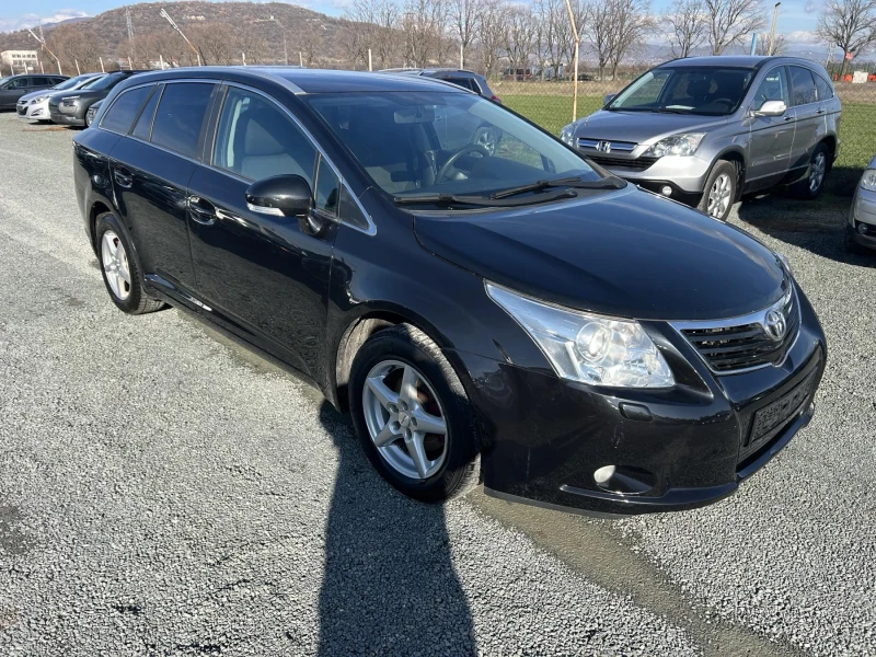 Toyota Avensis Бензин, снимка 3 - Автомобили и джипове - 52391647