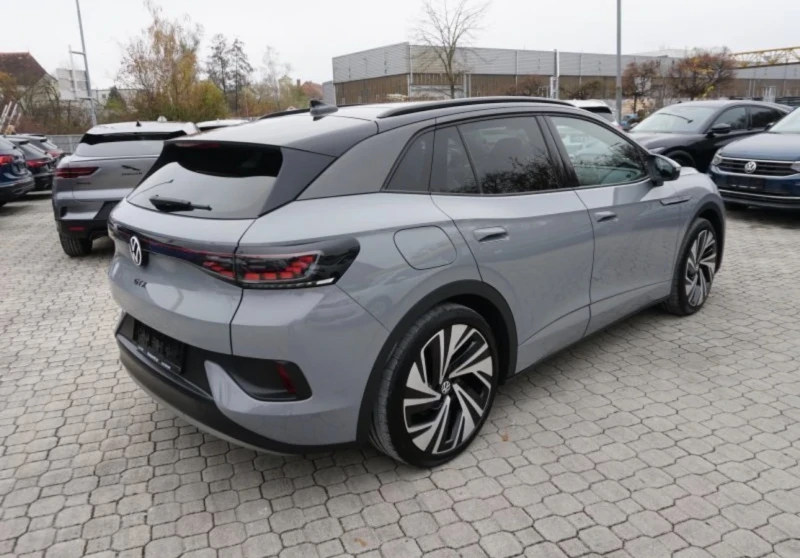 VW ID.4 GTX SPORT SEATS/PANO/360Cam/Keyless/ПОДГРЕВ/МАСАЖ, снимка 5 - Автомобили и джипове - 52854759