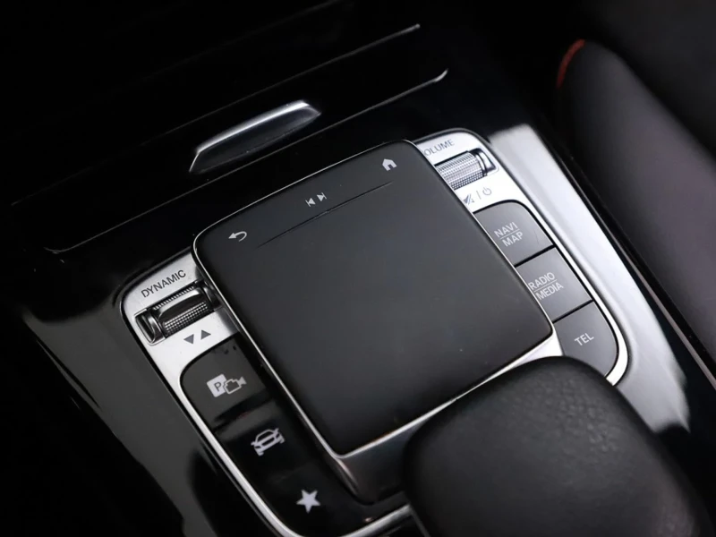 Mercedes-Benz A 180 AMG// Panorama, снимка 10 - Автомобили и джипове - 52930542